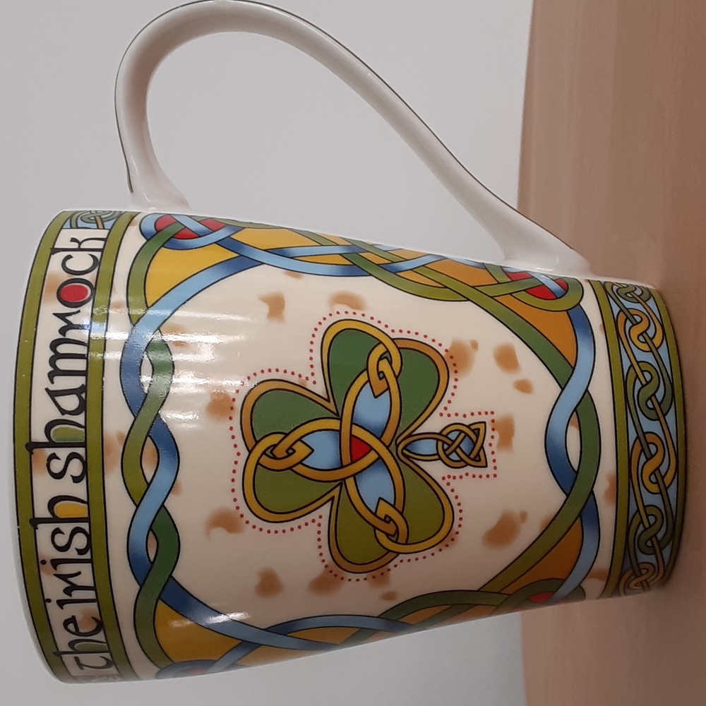 The Irish Shamrock CLARA Celtic Knots Yellow Green Cup Mug 10 oz